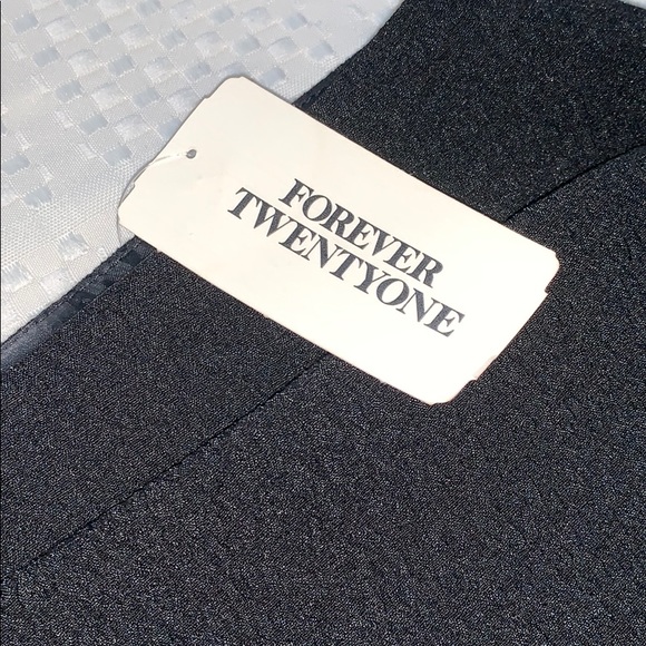 Forever 21 Skirt - Picture 2 of 5